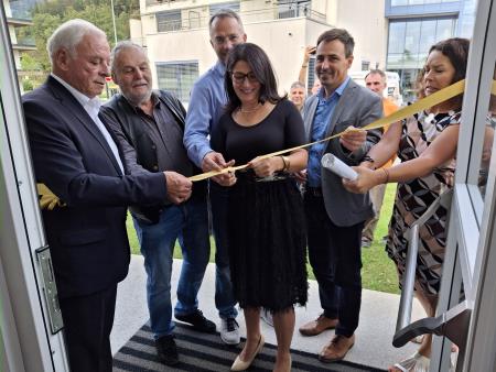 Trak sta prerezala župan Občine Cerklje Franc Čebulj in dr_Irma Škoro